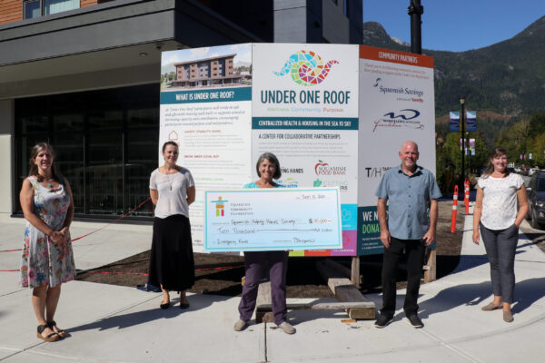 Left to Right: Jill Carter - SCF Board Director, Pam Duynstee - SCF Board Vice-President, Maureen Mackell – SHHS Executive Director, Kent Warwick - Squamish Terminals, Karen Denis – Squamish Terminals