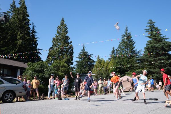 NGG Welly Toss - Kids and boot flying through the air